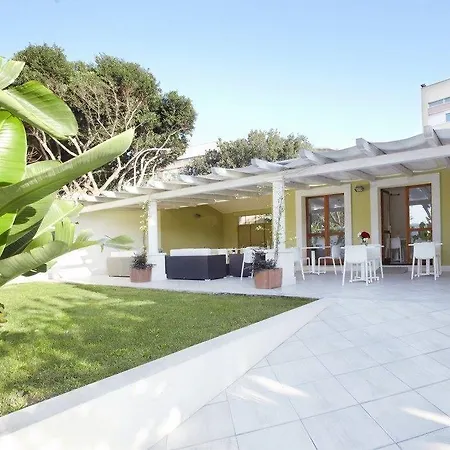 Affittacamere Donna Pomptilla * カリアリ