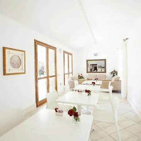 Affittacamere Donna Pomptilla ゲストハウス