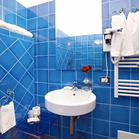 ゲストハウス Affittacamere Donna Pomptilla カリアリ